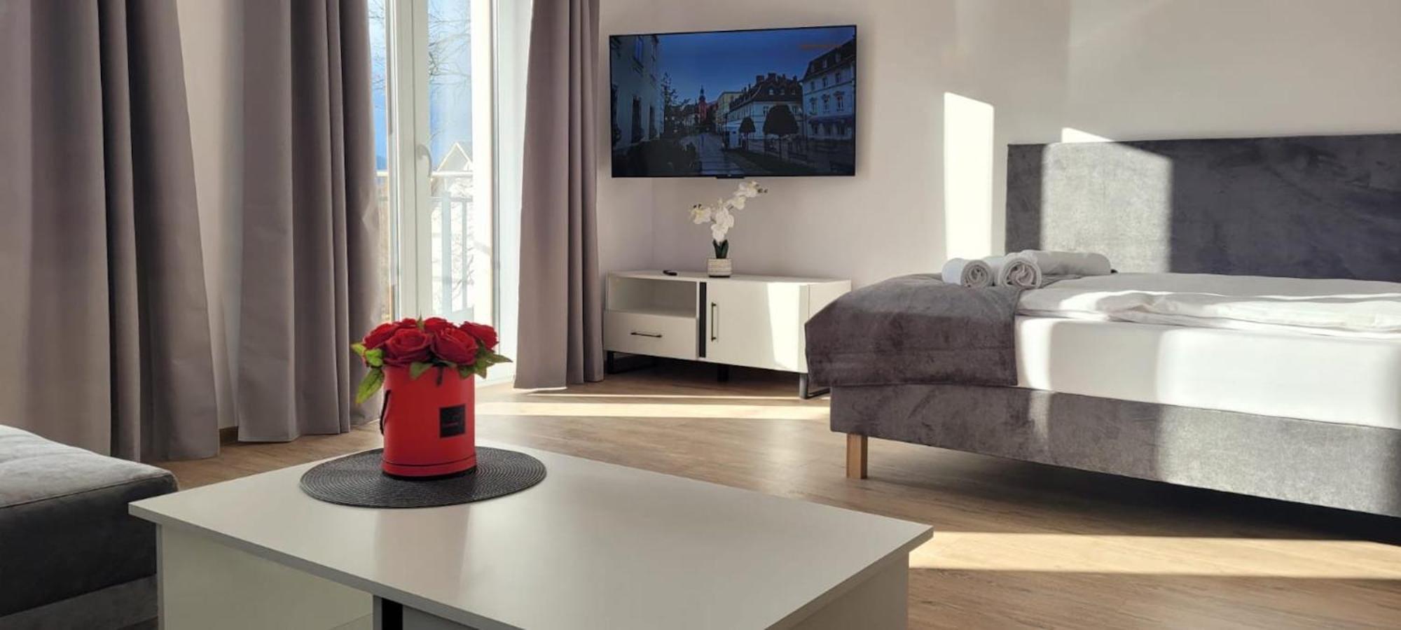 Kolorowe Cieplice - Apartamenty Z Widokiem Na Karkonosze Jelenia Góra Exterior foto